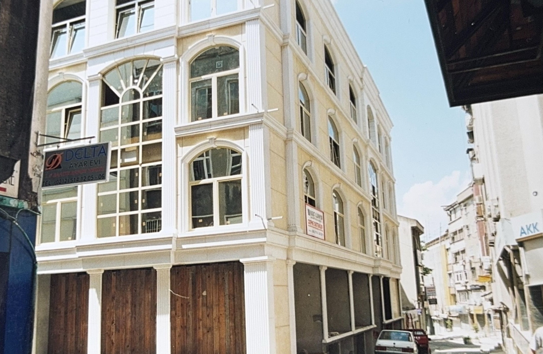 Laleli Altun Center Cephe Çalışması proje galerisinden bir kare 2